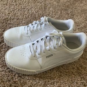 PUMA WOMENS CARINA SNEAKER